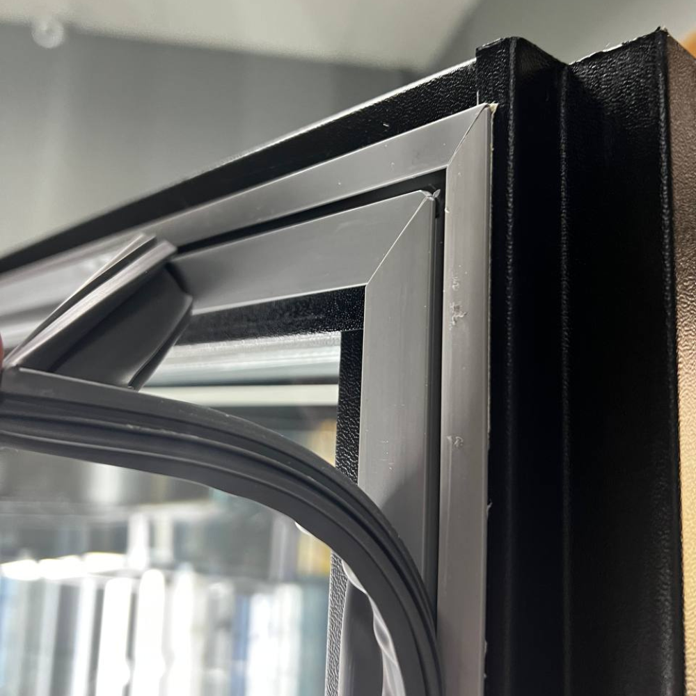 Кондитерська вітрина BRILLIS DN4-SY-R290 800x660x(H)1870 мм чорна - Зображення 3