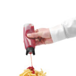 Дозатор для холодного соусу Hendi 230 мл із силіконовим клапаном, прозорий - Зображення 9